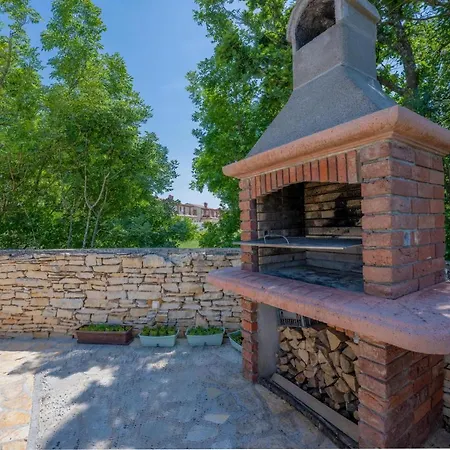 Wish With Heated Pool * Cabrunici