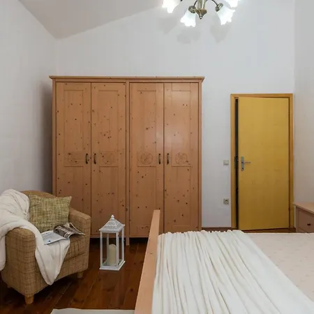 Wish With Heated Pool Cabrunici