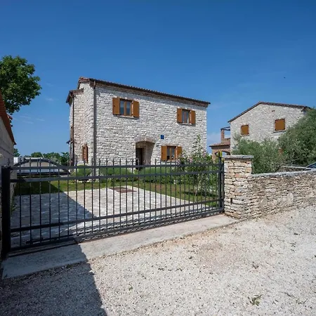 Wish With Heated Pool Cabrunici