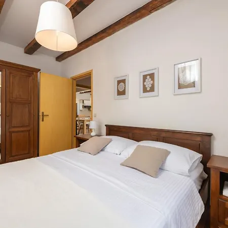 Wish With Heated Pool * Cabrunici