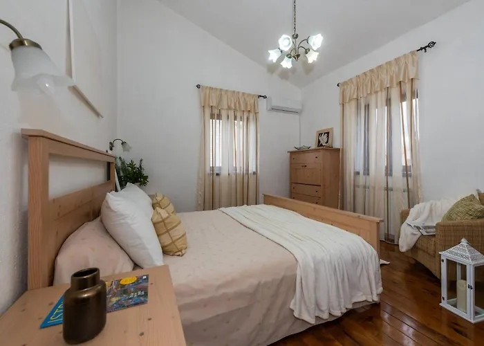 Wish With Heated Pool * Cabrunici