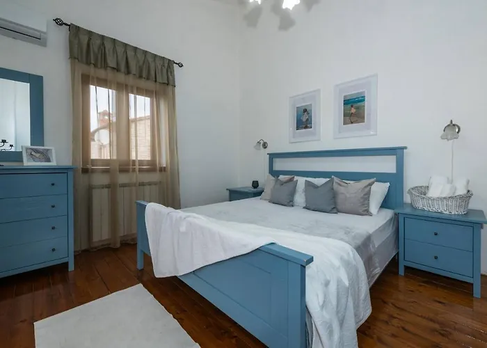 Villa Wish With Heated Pool *