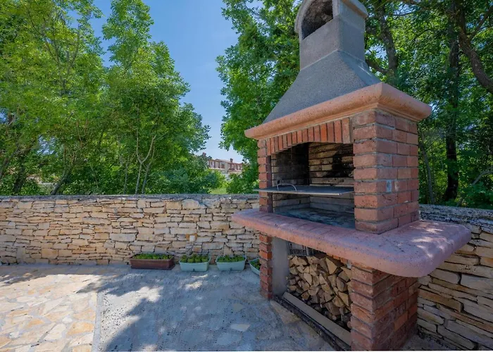 Wish With Heated Pool * Cabrunici